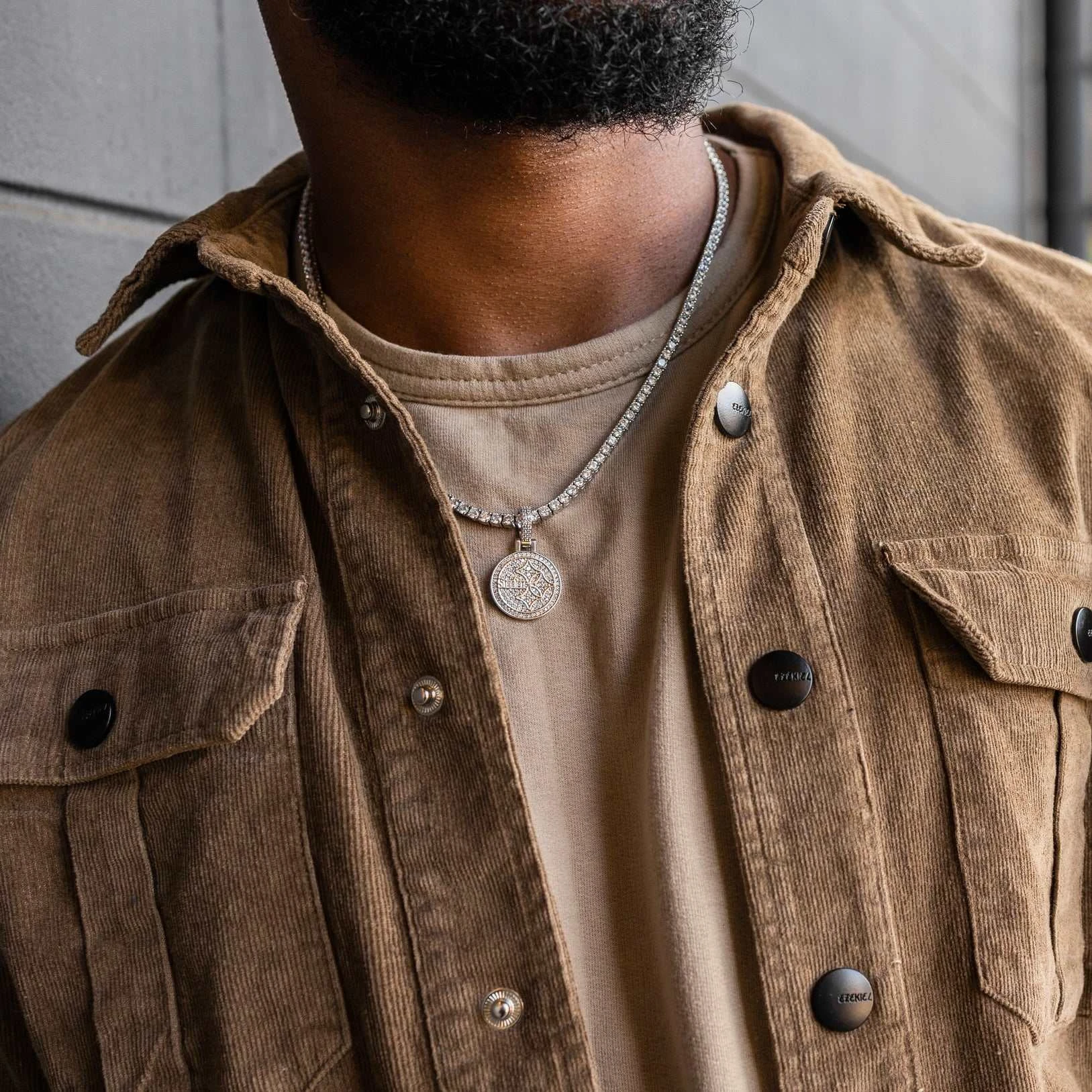 Pittsburgh Steelers Micro Logo Pendant - White Gold - Image 3