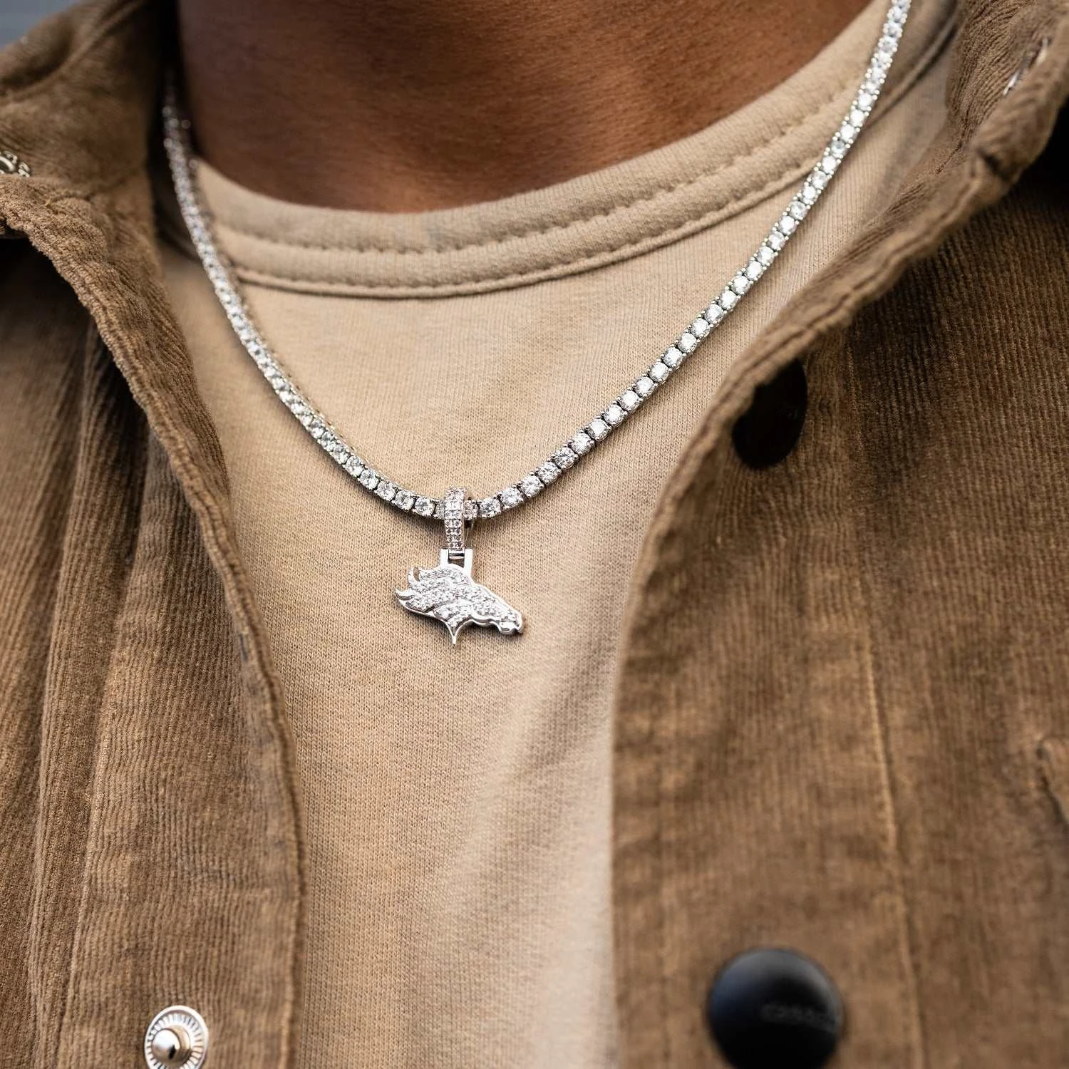 Denver Broncos Micro Logo Pendant - White Gold - Image 3